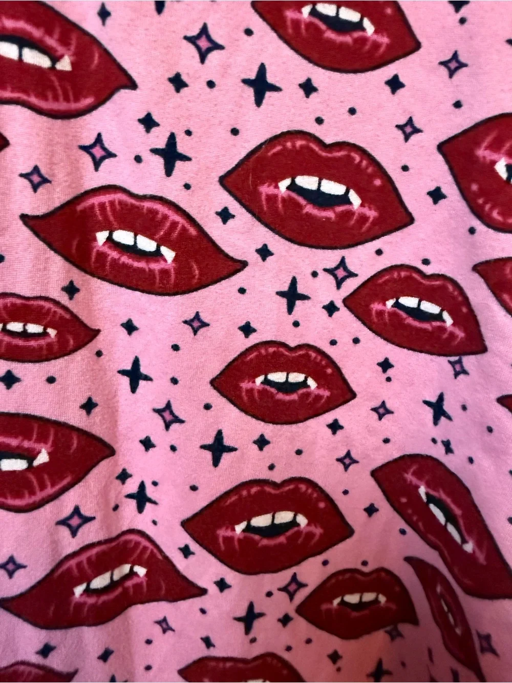 Madden Girl Pink Vampire Fangs Lip Print Pajama Loungewear Halloween Goth Medium